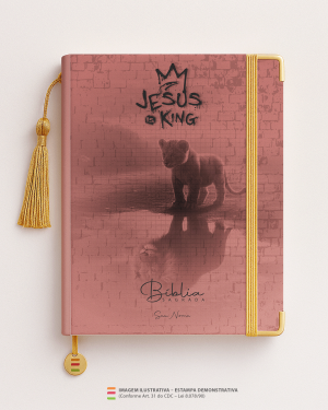 Bíblia Personalizada Leão – Capa Jesus is King 01 Papel Offset especial Personalizado Impressão colorida em alta resolução Capa dura laminada Lombada ou Espiral Após a confirmação do pedido, entraremos em contato via WhatsApp em até 48h úteis para coletar o nome ou frase.