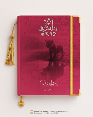 Bíblia Personalizada Leão – Capa Jesus is King 07 Papel Offset especial Personalizado Impressão colorida em alta resolução Capa dura laminada Lombada ou Espiral Após a confirmação do pedido, entraremos em contato via WhatsApp em até 48h úteis para coletar o nome ou frase.