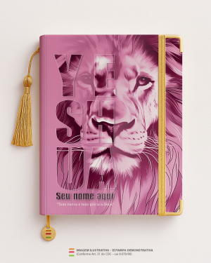 Bíblia Personalizada Leão – Capa yeshua rosa Papel Offset especial Personalizado Impressão colorida em alta resolução Capa dura laminada Lombada ou Espiral Após a confirmação do pedido, entraremos em contato via WhatsApp em até 48h úteis para coletar o nome ou frase.