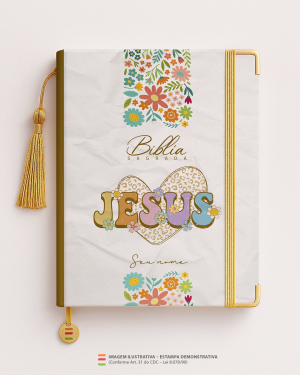 Bíblia Personalizada Leão – Coração de Flores Papel Offset especial Personalizado Impressão colorida em alta resolução Capa dura laminada Lombada ou Espiral Após a confirmação do pedido, entraremos em contato via WhatsApp em até 48h úteis para coletar o nome ou frase.
