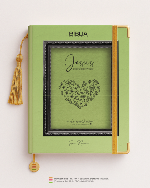Bíblia Personalizada Leão – Ele Escolheu você 08 Papel Offset especial Personalizado Impressão colorida em alta resolução Capa dura laminada Lombada ou Espiral Após a confirmação do pedido, entraremos em contato via WhatsApp em até 48h úteis para coletar o nome ou frase.
