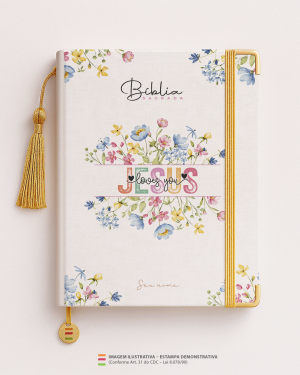 Bíblia Personalizada Leão – Jesus Te Ama Papel Offset especial Personalizado Impressão colorida em alta resolução Capa dura laminada Lombada ou Espiral Após a confirmação do pedido, entraremos em contato via WhatsApp em até 48h úteis para coletar o nome ou frase.