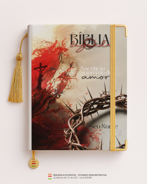 Bíblia Personalizada Leão – Sacrifício Supremo Papel Offset especial Personalizado Impressão colorida em alta resolução Capa dura laminada Lombada ou Espiral Após a confirmação do pedido, entraremos em contato via WhatsApp em até 48h úteis para coletar o nome ou frase.