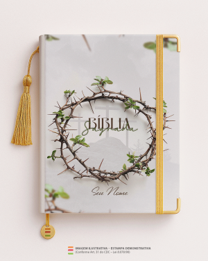 Bíblia Personalizada Leão – Sou Cordeiro de Deus Papel Offset especial Personalizado Impressão colorida em alta resolução Capa dura laminada Lombada ou Espiral Após a confirmação do pedido, entraremos em contato via WhatsApp em até 48h úteis para coletar o nome ou frase.